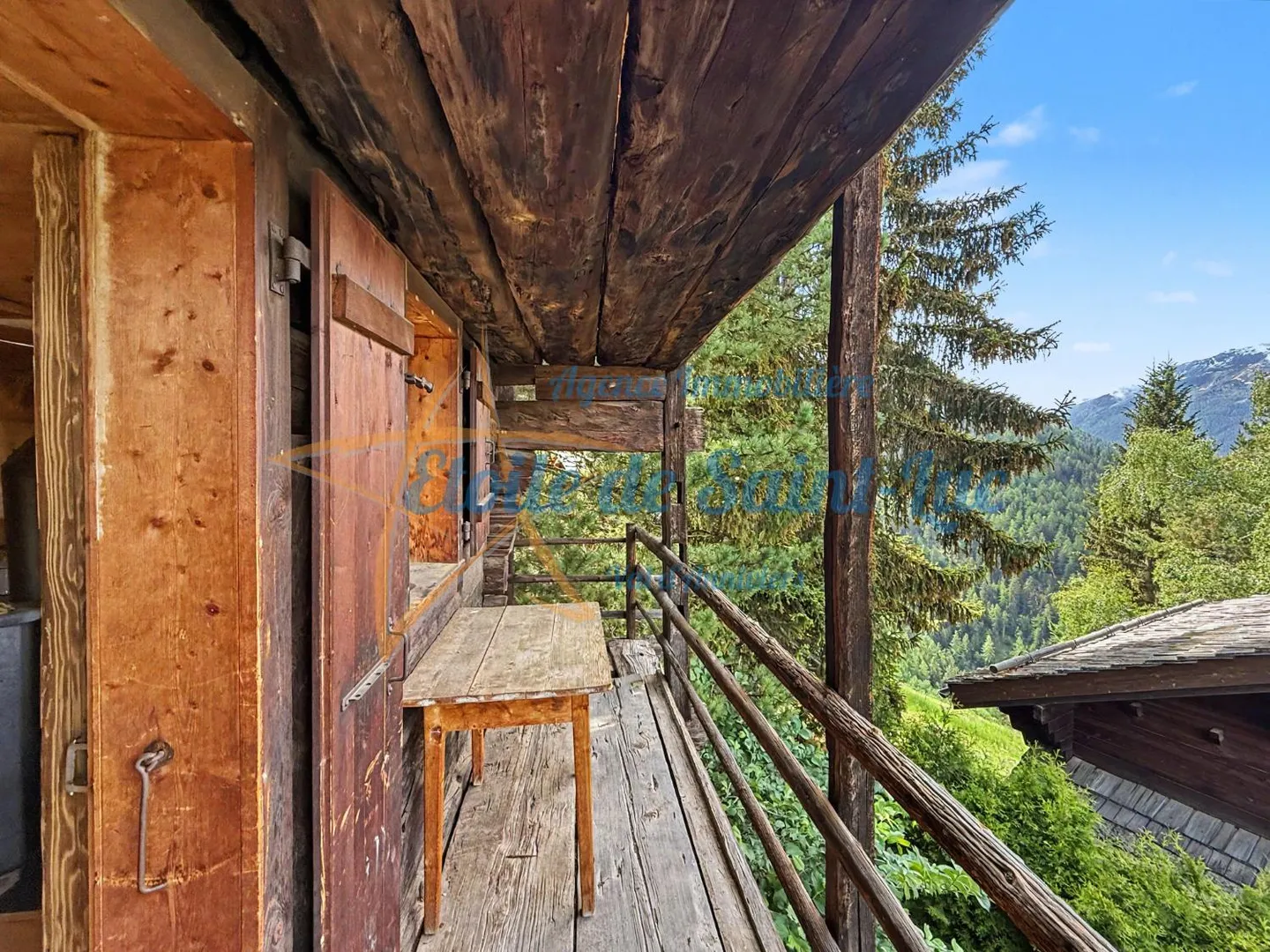 Chalet Charmant avec Deux Raccards - Photo 22 sur 29