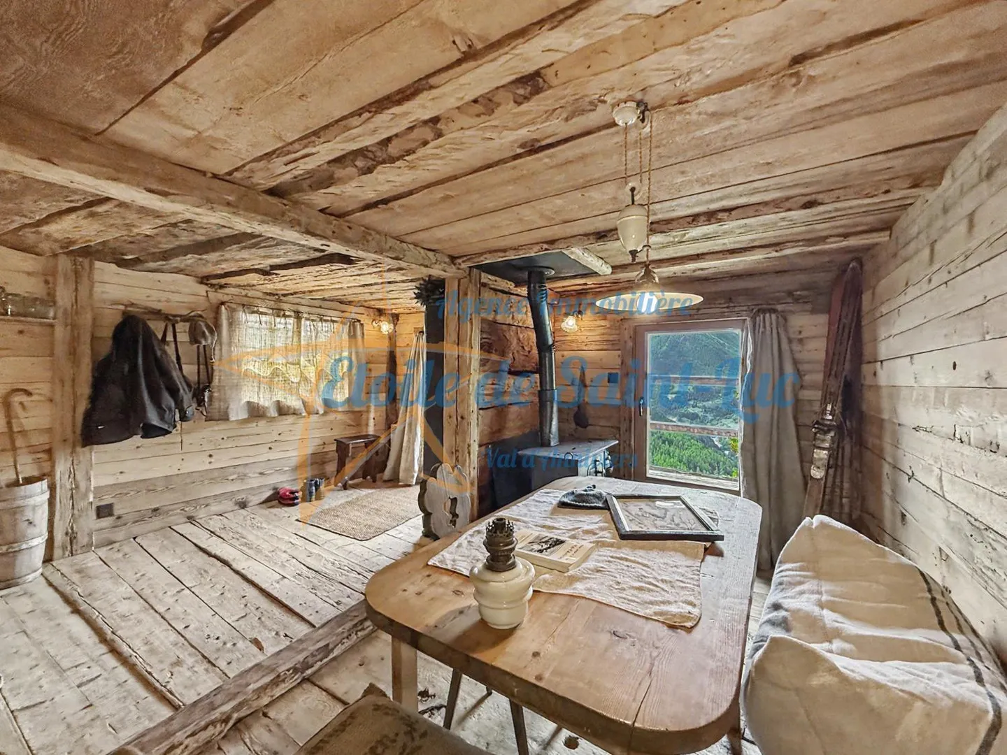 Chalet Charmant avec Deux Raccards - Photo 26 sur 29
