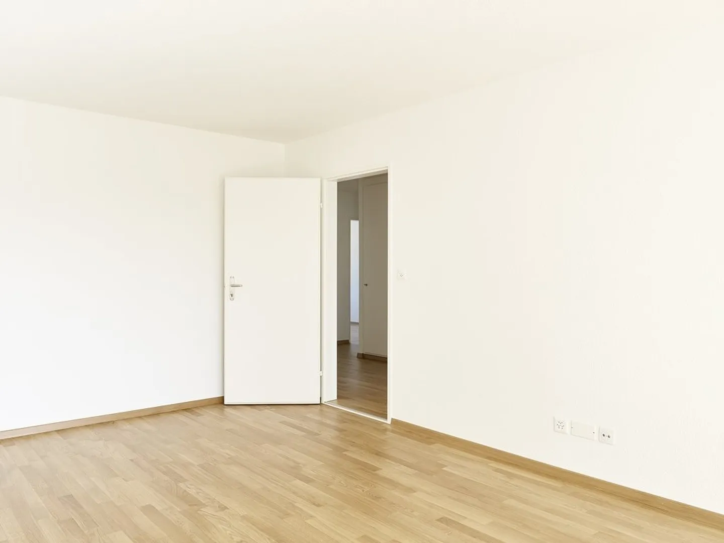 Living in the center of Wettingen - Photo 3 of 12