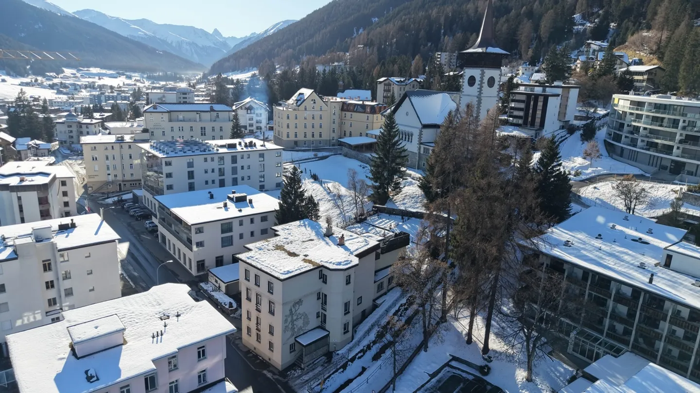«Exklusive 4.5-Zimmer-Eigentumswohnung mit Alpenpanorama in historischer Villa – Davos Platz» - Foto 12 von 13