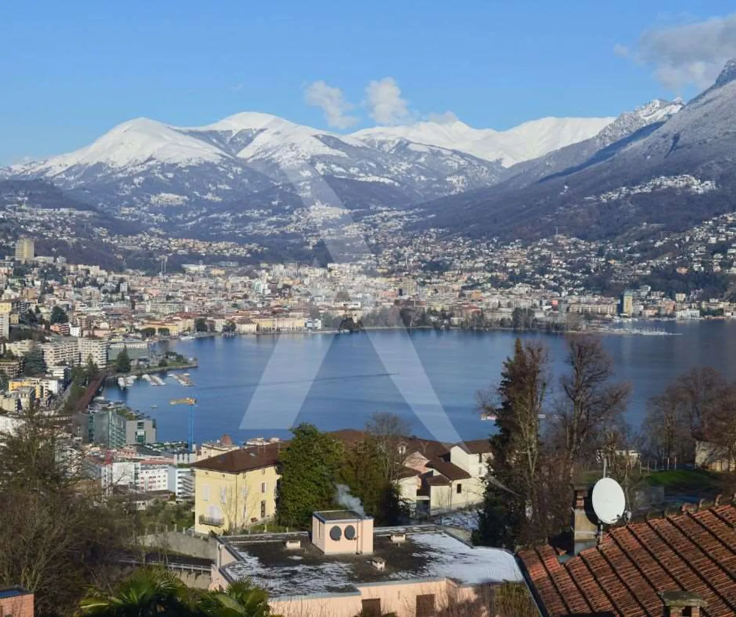 Penthouse with Lake View in Lugano - Photo 1 of 38