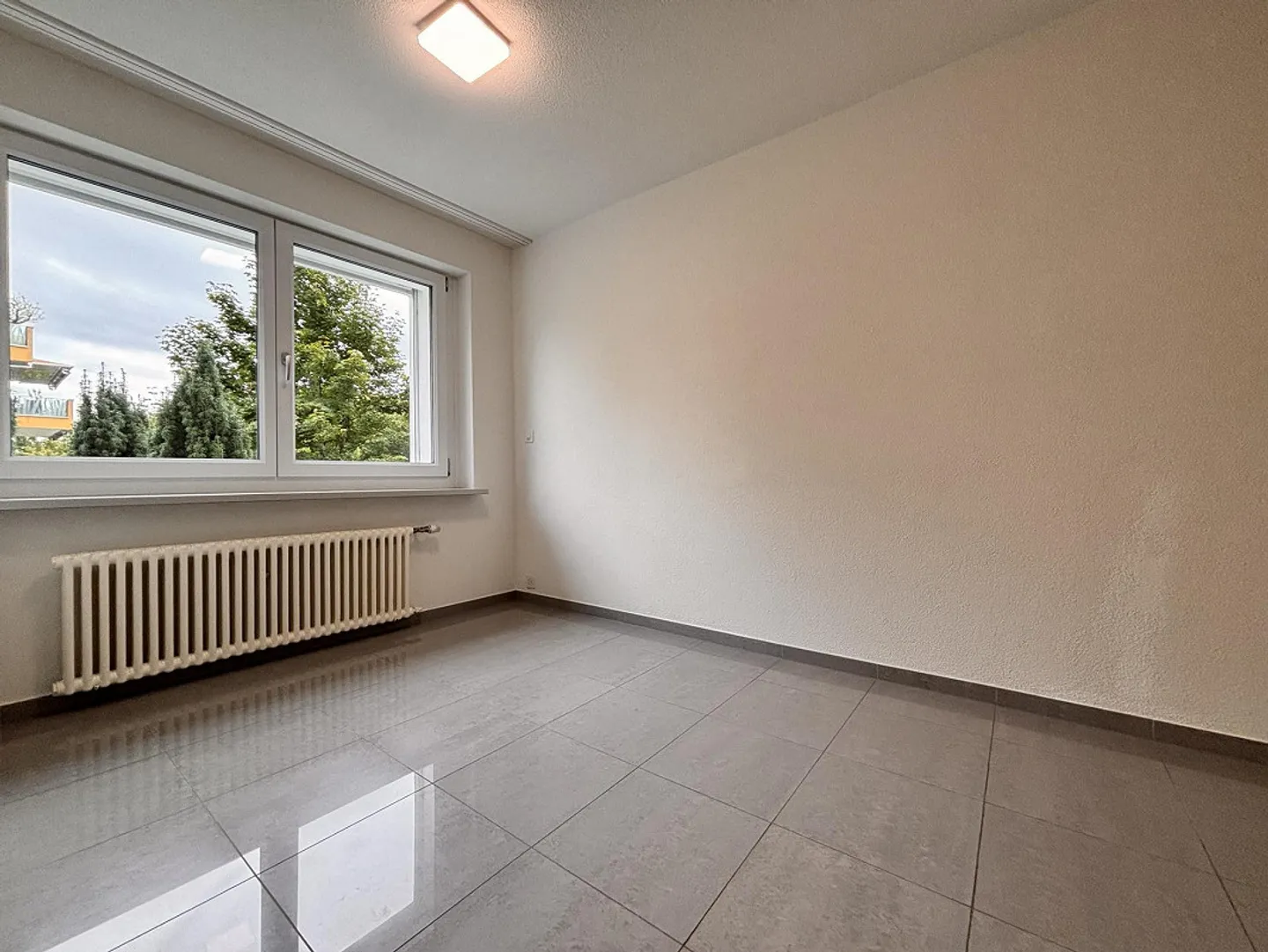 Bright and spacious 3.5-room apartment in an ideal location! - Photo 5 of 13