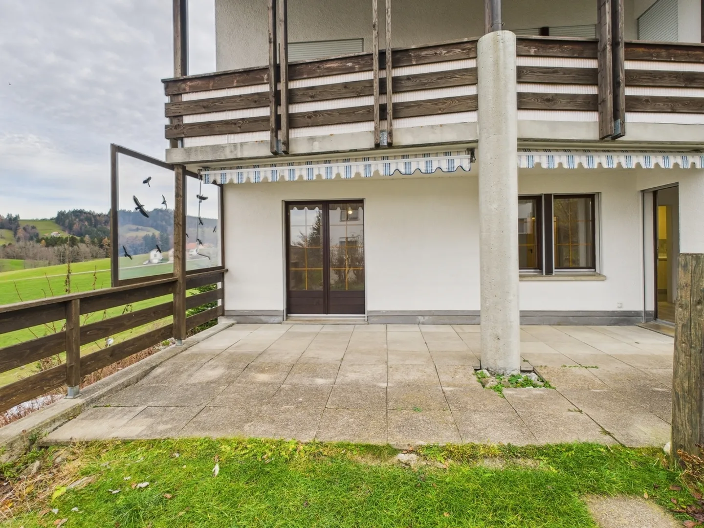 Gemütliche Wohnung mit grosser Terrasse - Foto 1 von 12