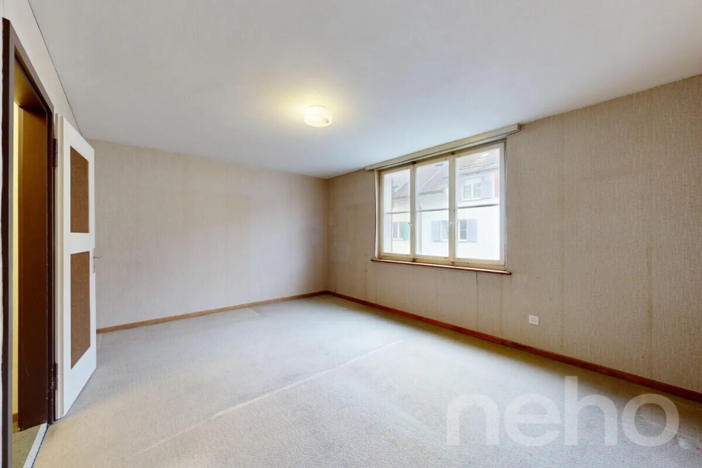 Charming Townhouse with Garden - Photo 8 of 13