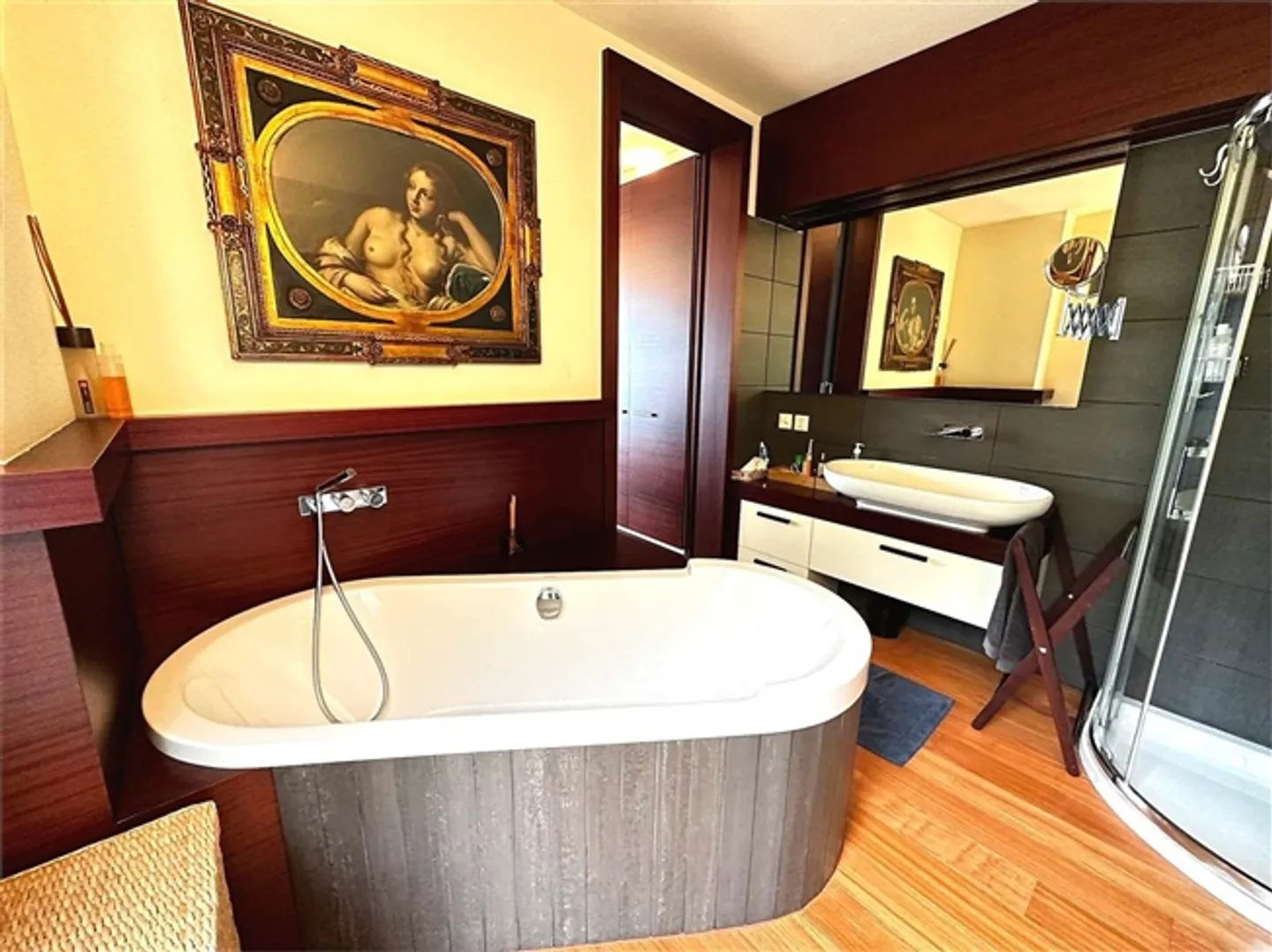 Apartment with terrace and enchanting lake view - Photo 16 of 20