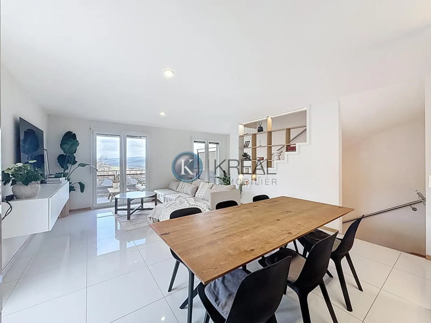 Charming Semi-Detached House - Photo 3 of 13