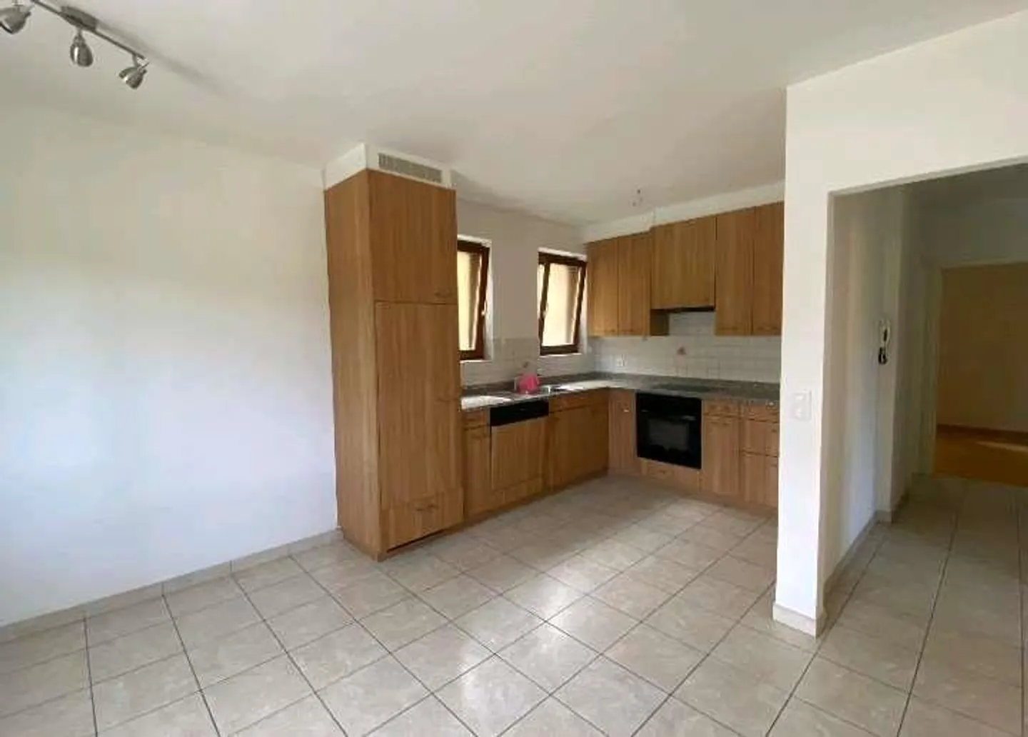 3.5 Locali ristrutturati a Dino - Posizione strategica, subito disponibile - Foto 4 di 7