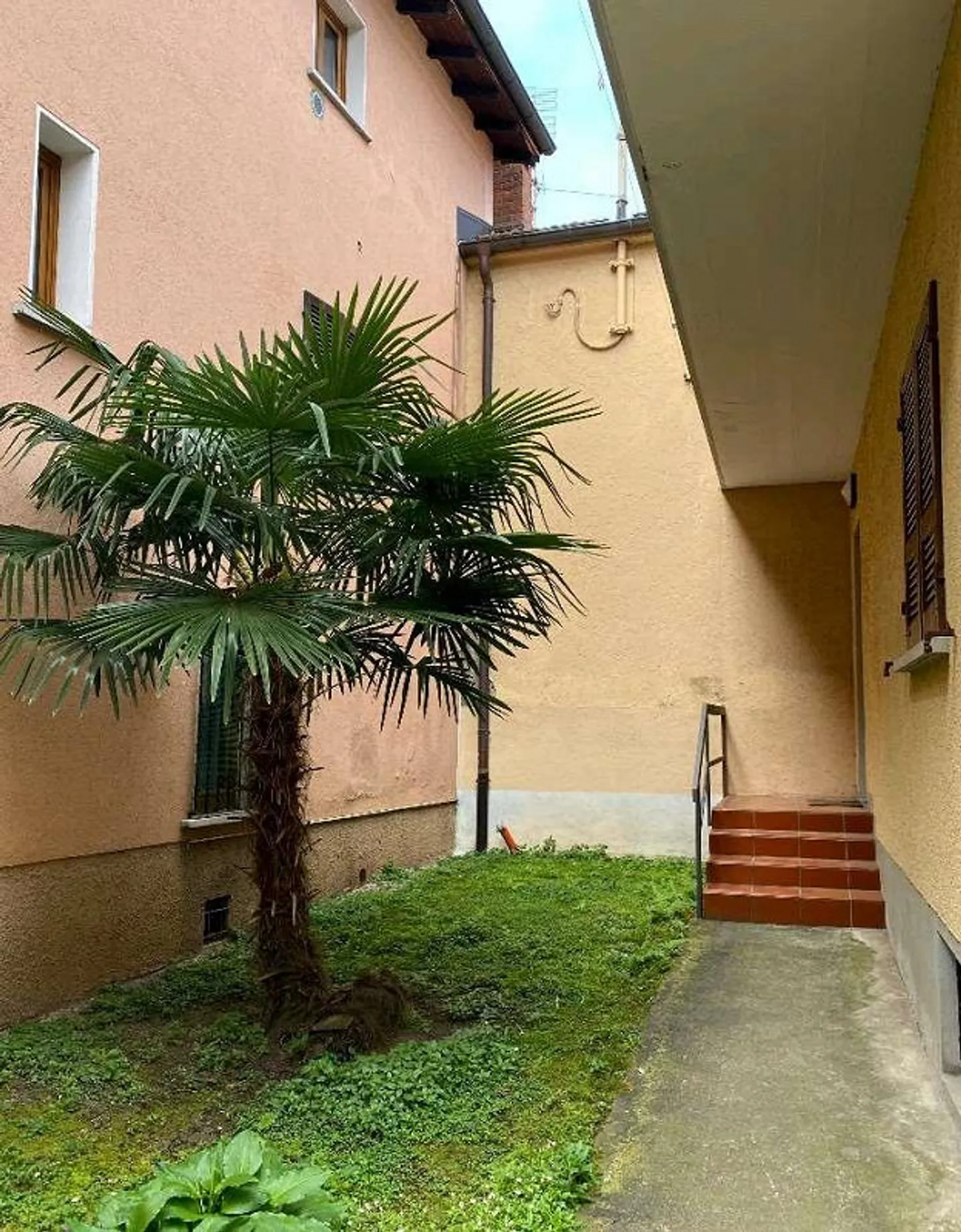 3.5 Locali ristrutturati a Dino - Posizione strategica, subito disponibile - Foto 7 di 7