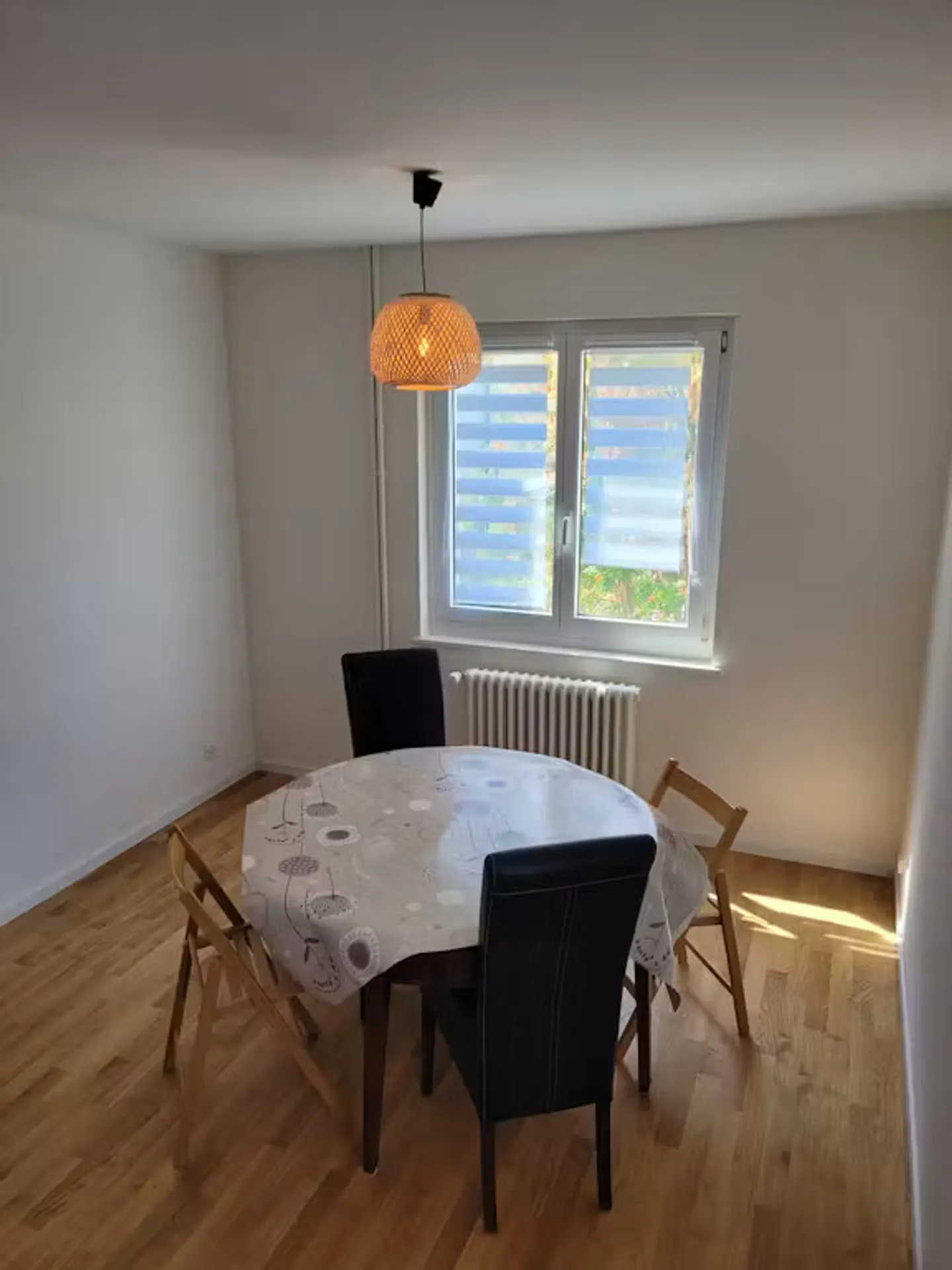 Charming Chalet in Renens - Photo 5 of 5