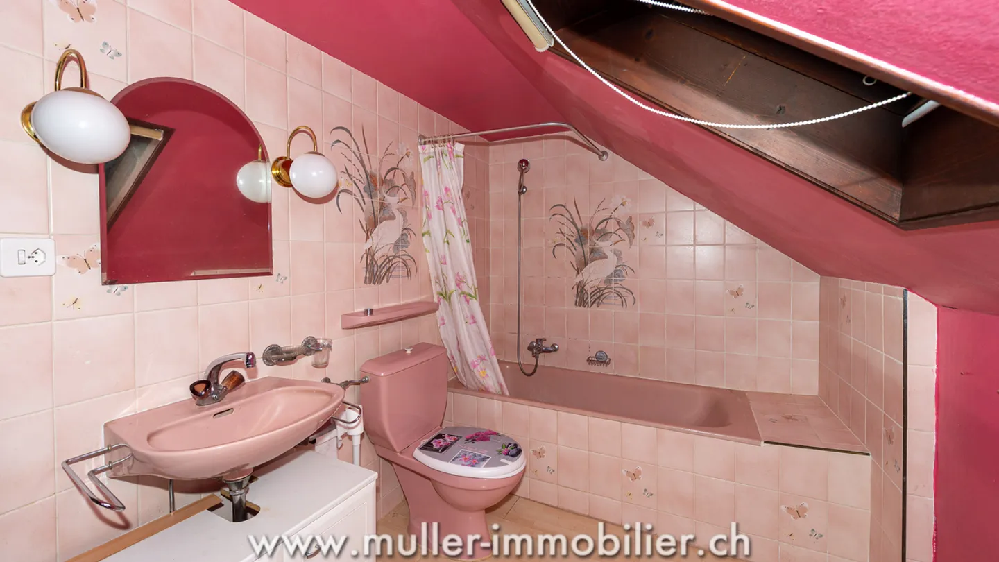 Charming villa with garden in the Sous-gare district of Aigle - Photo 9 of 15