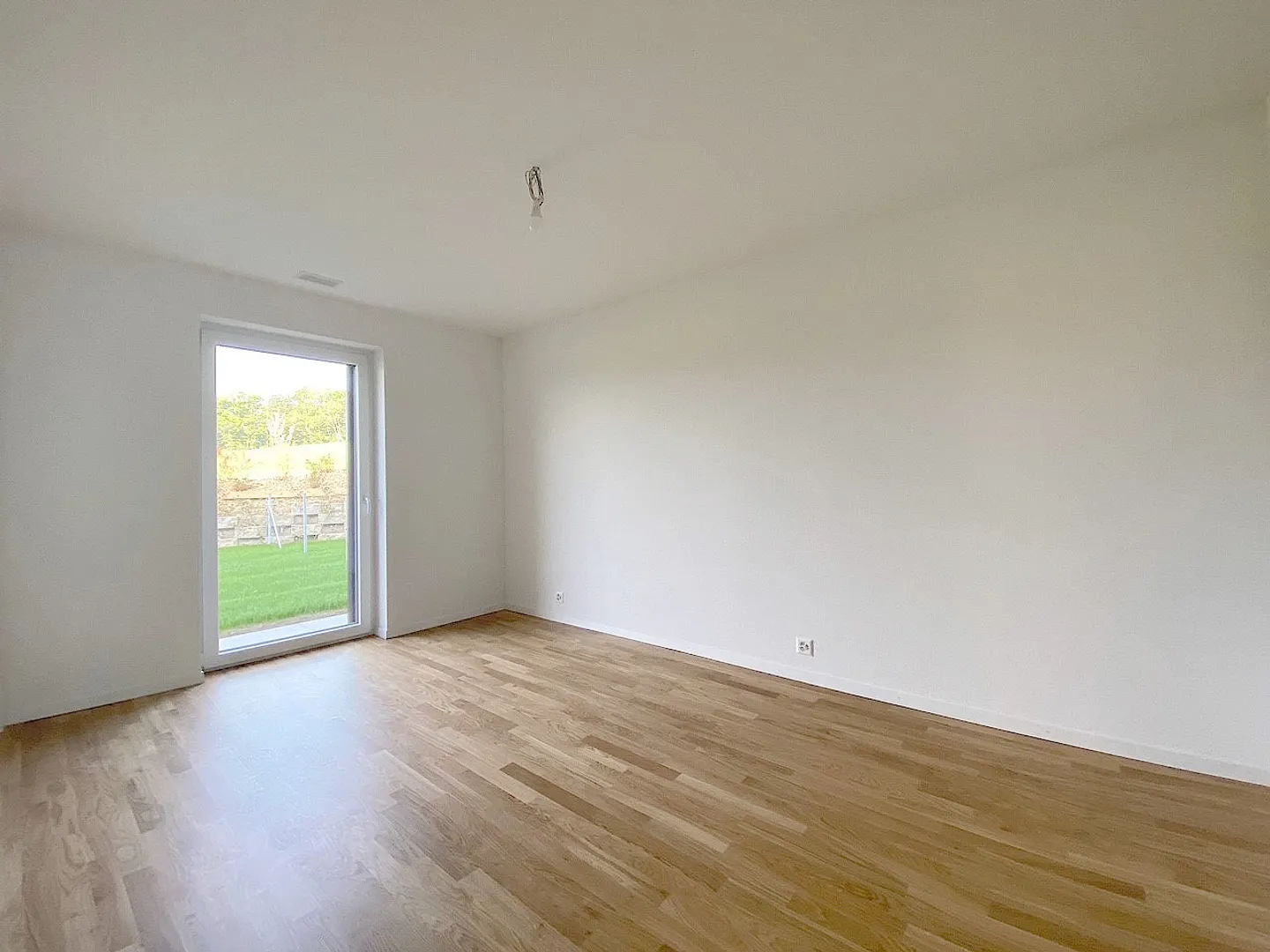 Prächtige Wohnung mit Garten - Foto 5 von 10