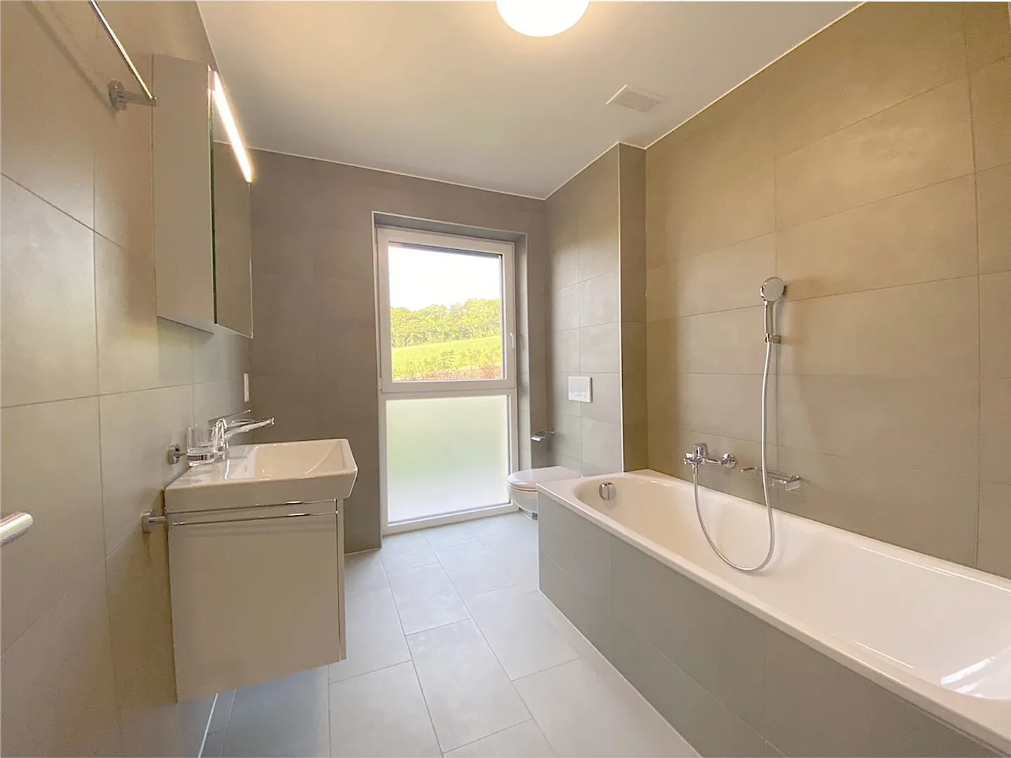 Prächtige Wohnung mit Garten - Foto 7 von 10