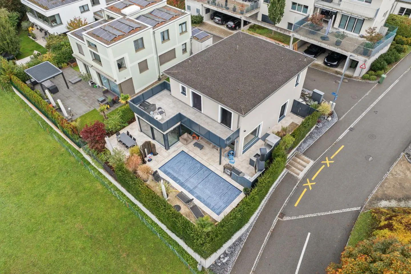 Incantevole casa unifamiliare a Jonen con piscina e vista mozzafiato - Foto 1 di 11