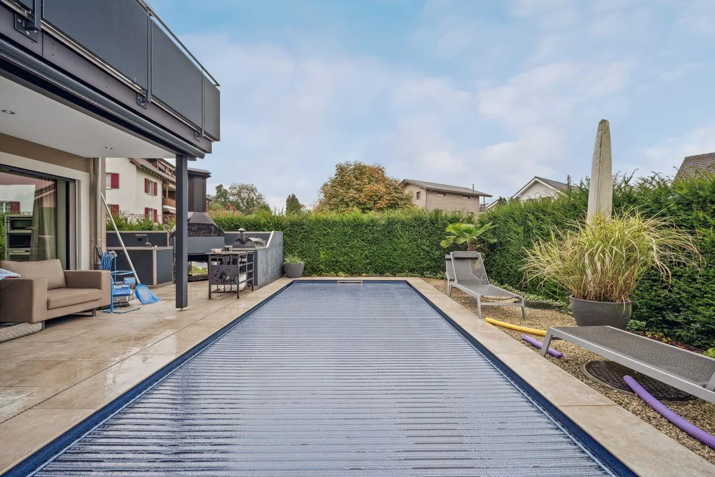 Incantevole casa unifamiliare a Jonen con piscina e vista mozzafiato - Foto 3 di 11