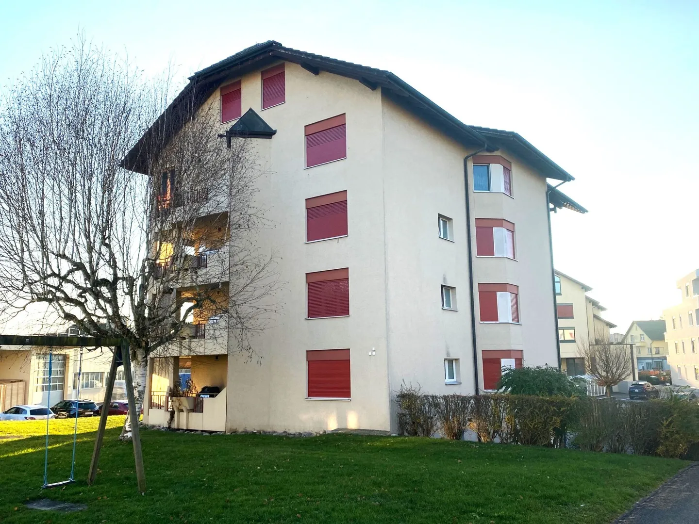 8 appartamenti attraenti, parzialmente ristrutturati - Foto 4 di 12