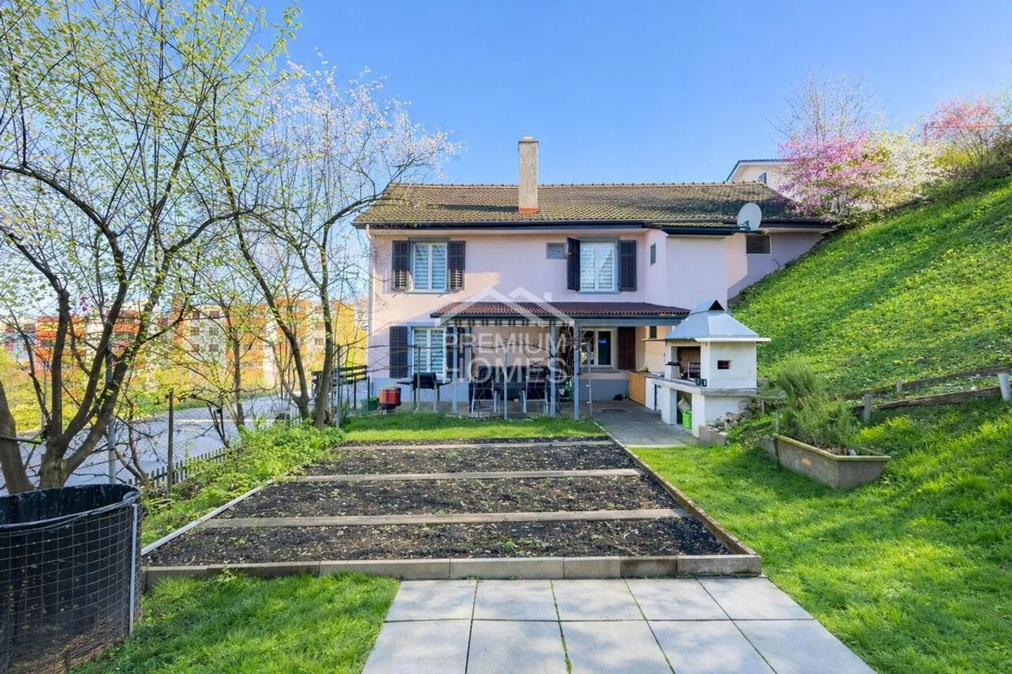 UNE MAISON QUI ÉCRIT DES HISTOIRES - Photo 1 sur 5