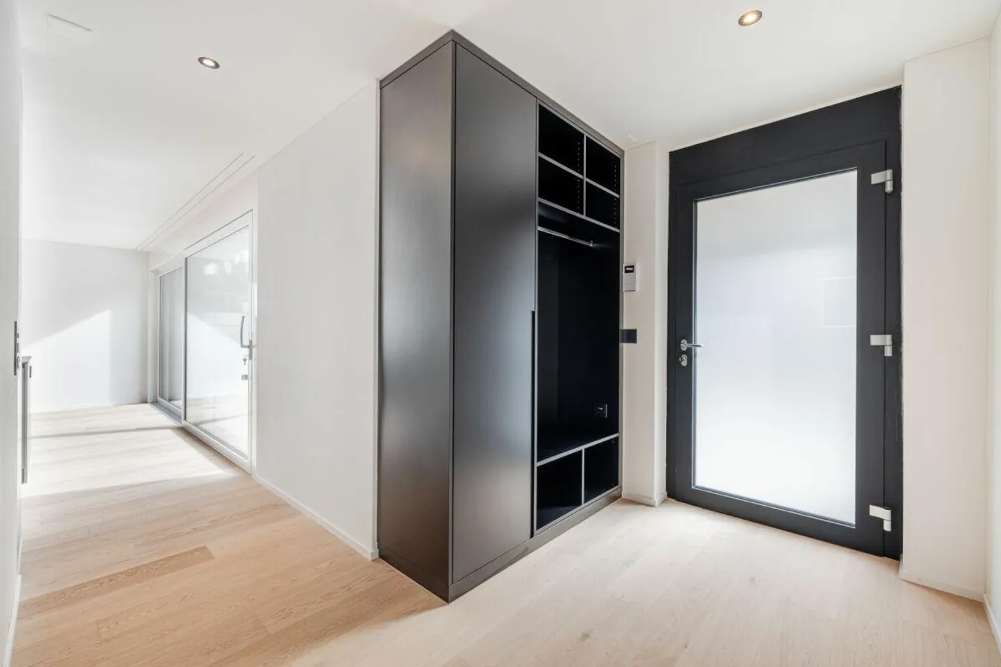 Appartement exclusif de 4,5 pièces - Photo 2 sur 9