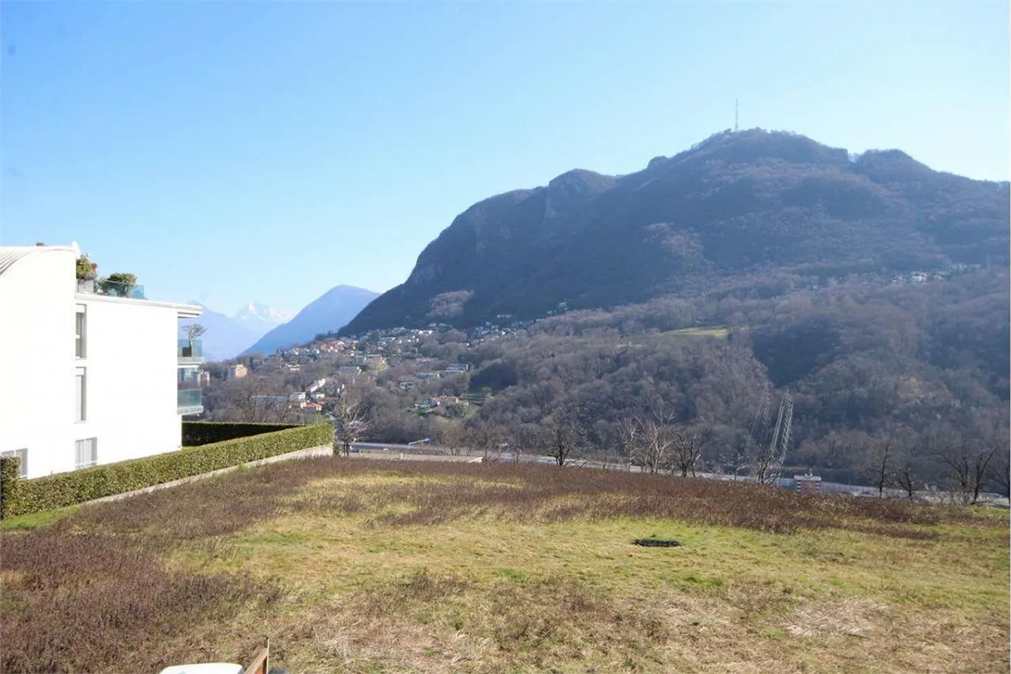 MONTAGNOLA: Single-family house with a view - Photo 8 of 8