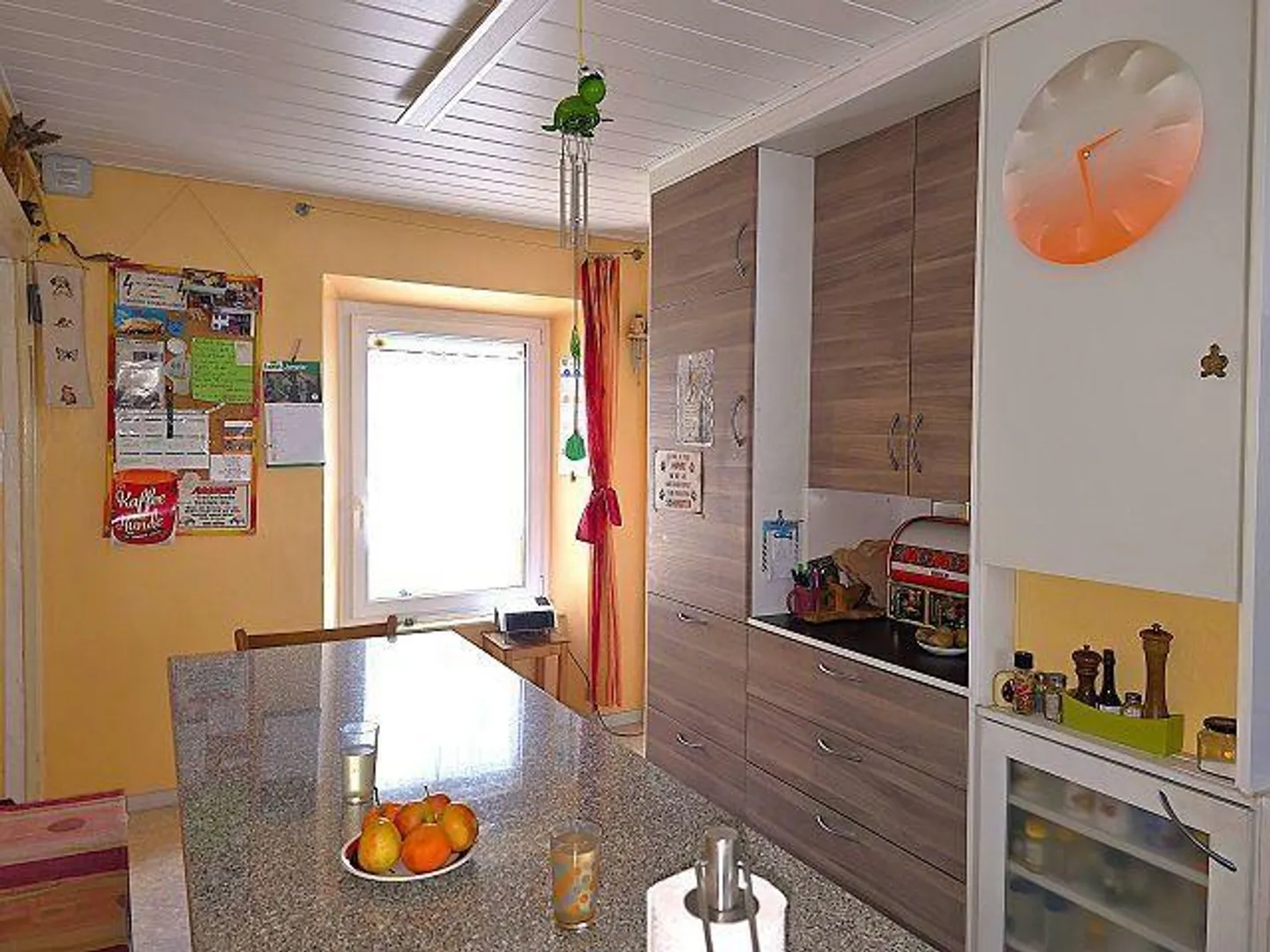 Maison 5 1/2 pièces en emplacement isolé avec beau jardin - Photo 6 sur 38