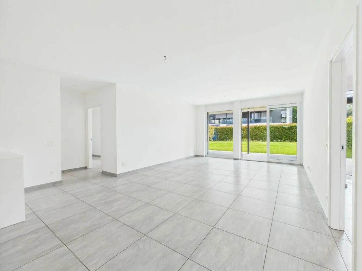 Erdgeschosswohnung mit Garten - Foto 4 von 10