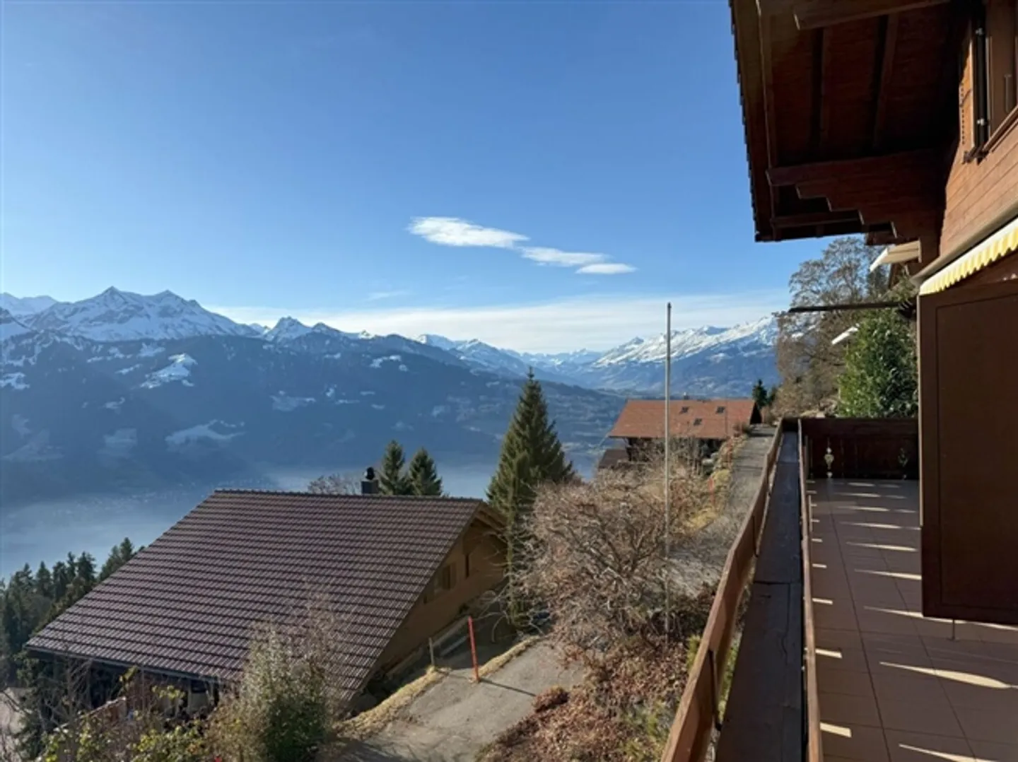 Holiday chalet or primary residence with very beautiful, unobstructed lake and mountain views - Photo 5 of 20