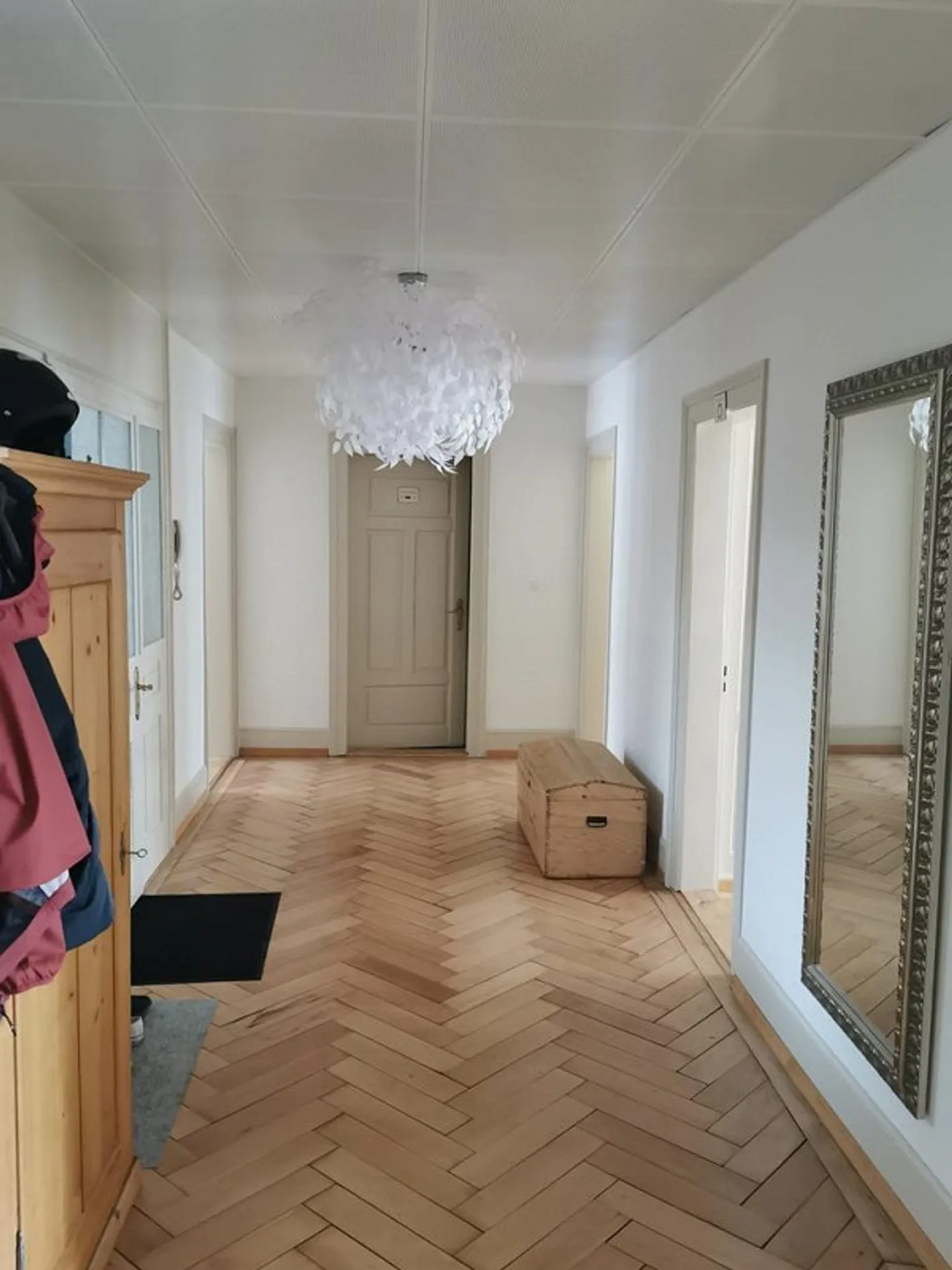 Stilvolle 5-Zimmer-Wohnung mit Balkon - Foto 3 von 11