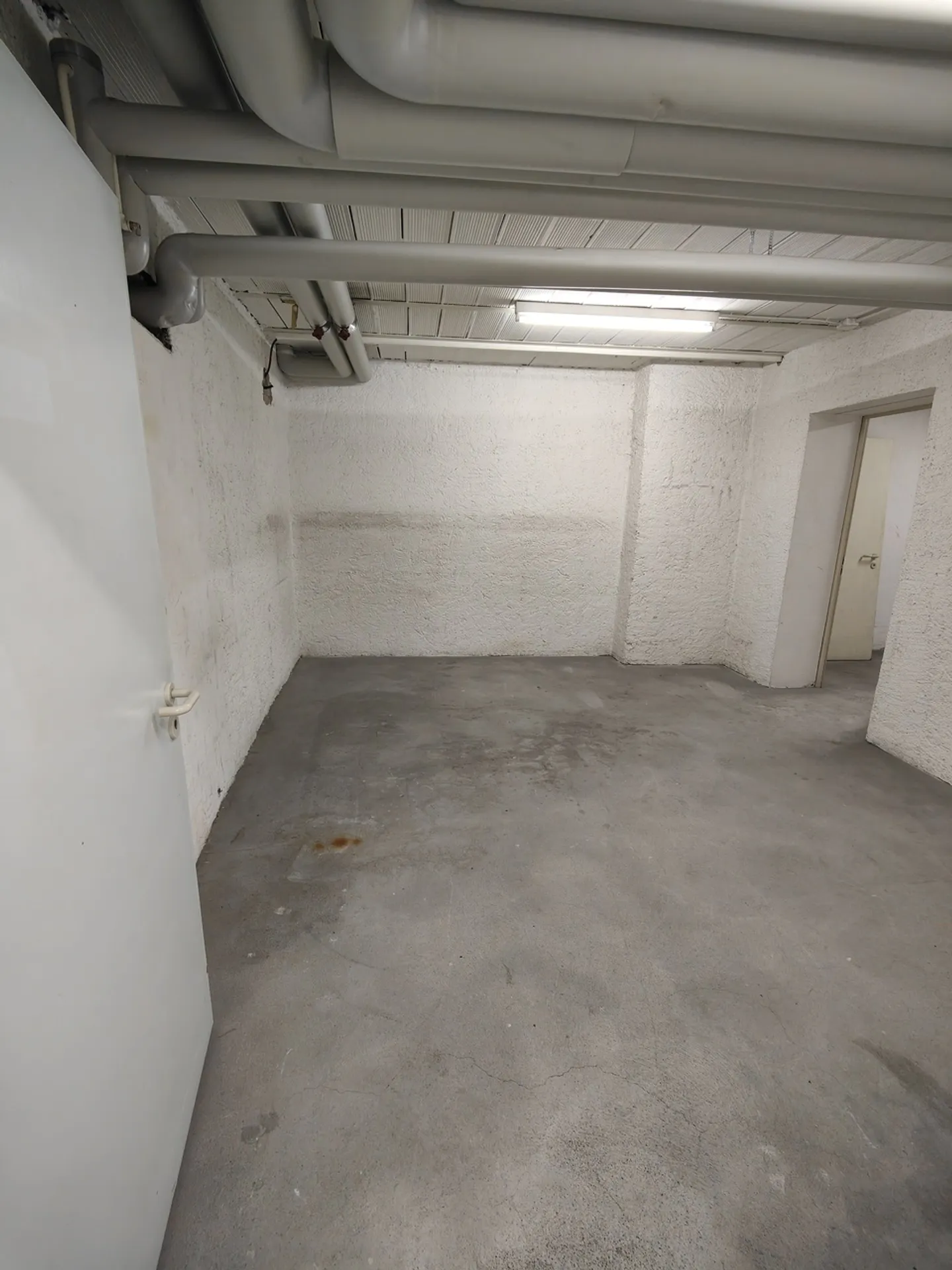 29m2 Storage Room Inner Margarethenstrasse Near Basel SBB - Photo 8 of 8