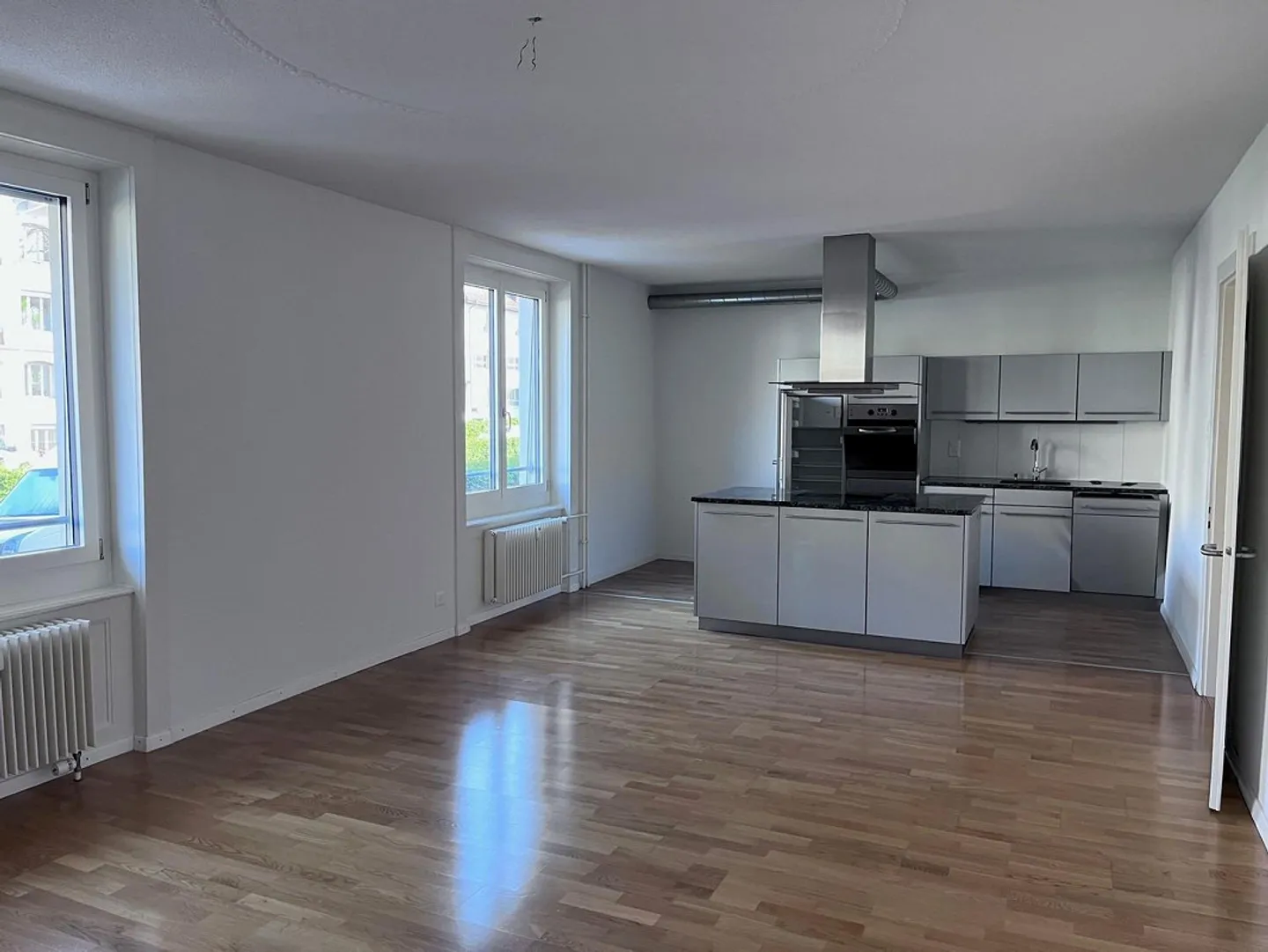 Appartement lumineux de 3 pièces près de la gare / du parc municipal - Photo 2 sur 9
