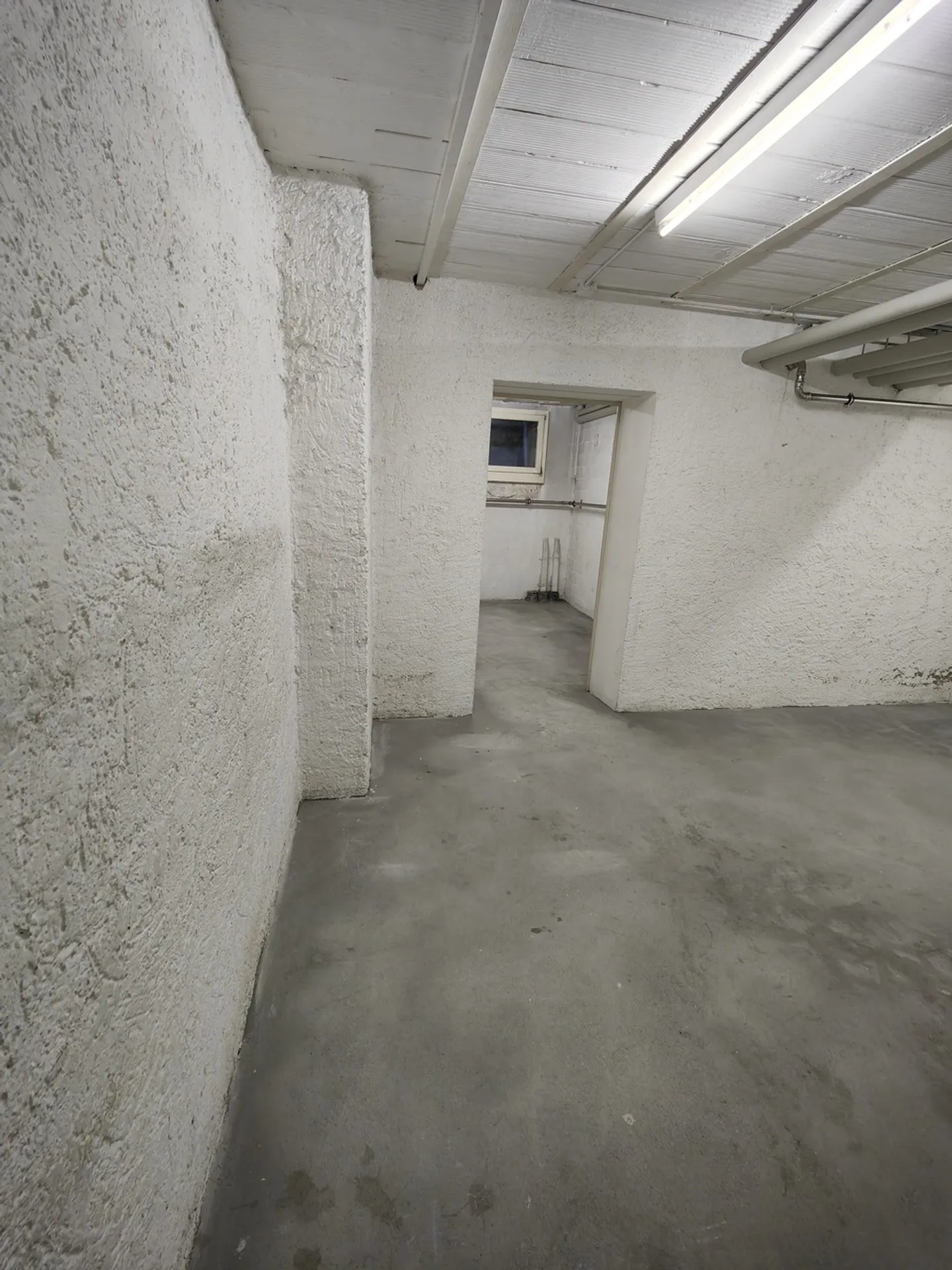 29m2 Storage Room Inner Margarethenstrasse Near Basel SBB - Photo 1 of 8