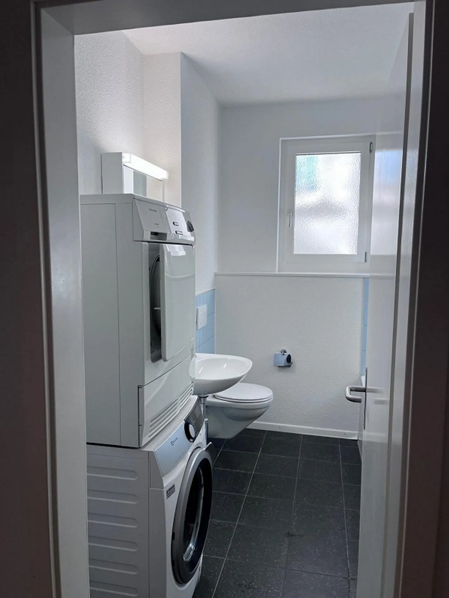 Appartement lumineux de 3 pièces près de la gare / du parc municipal - Photo 6 sur 9