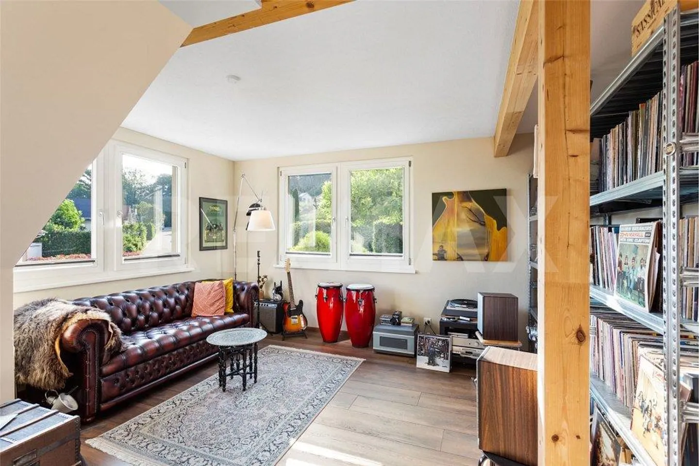 2-family house in an unobstructed location, built in the golden ratio! - Photo 11 of 12