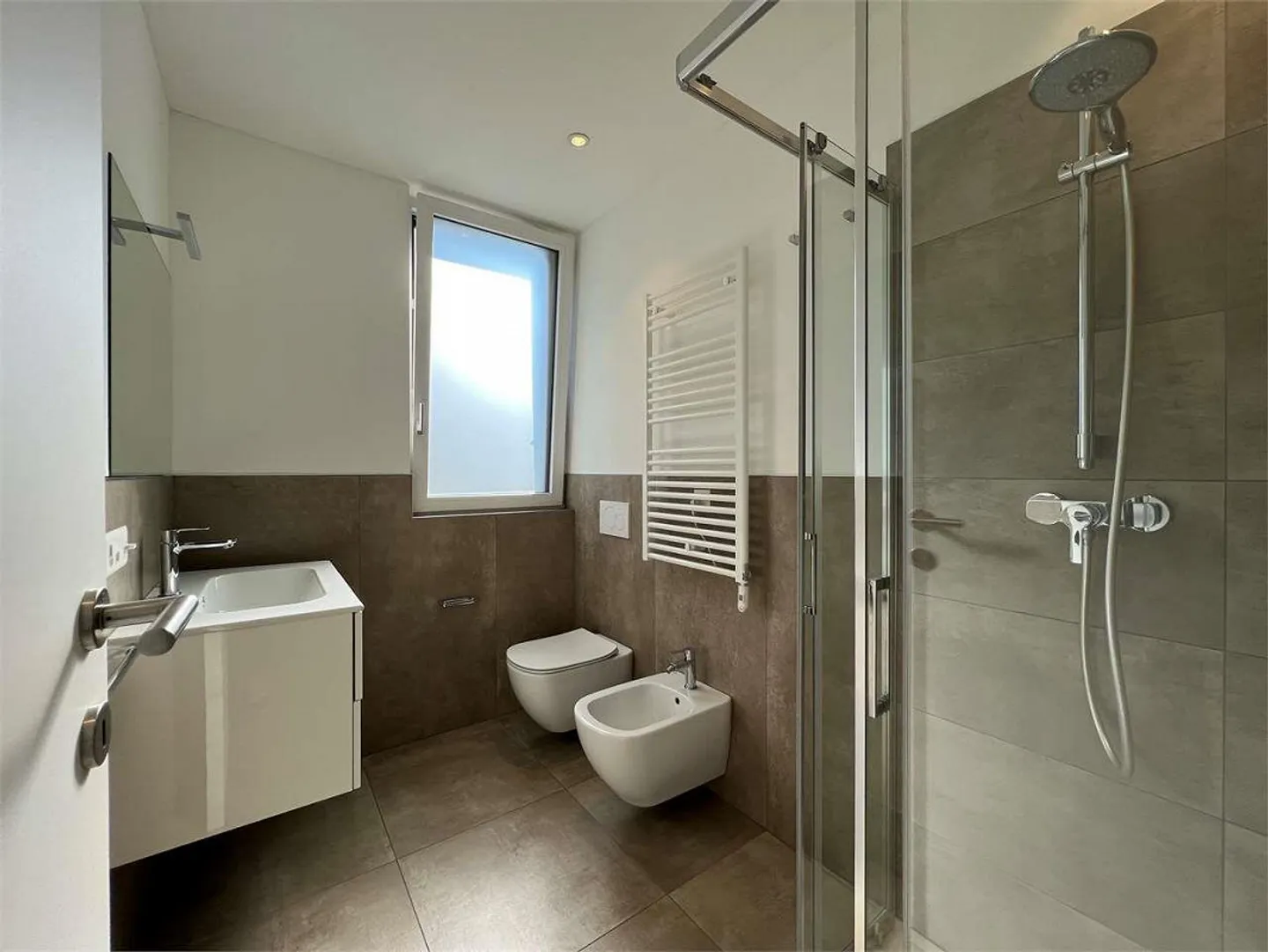 Réf. 2679 Vacallo bel appartement de 2,5 pièces dans un nouveau bâtiment - Photo 6 sur 6