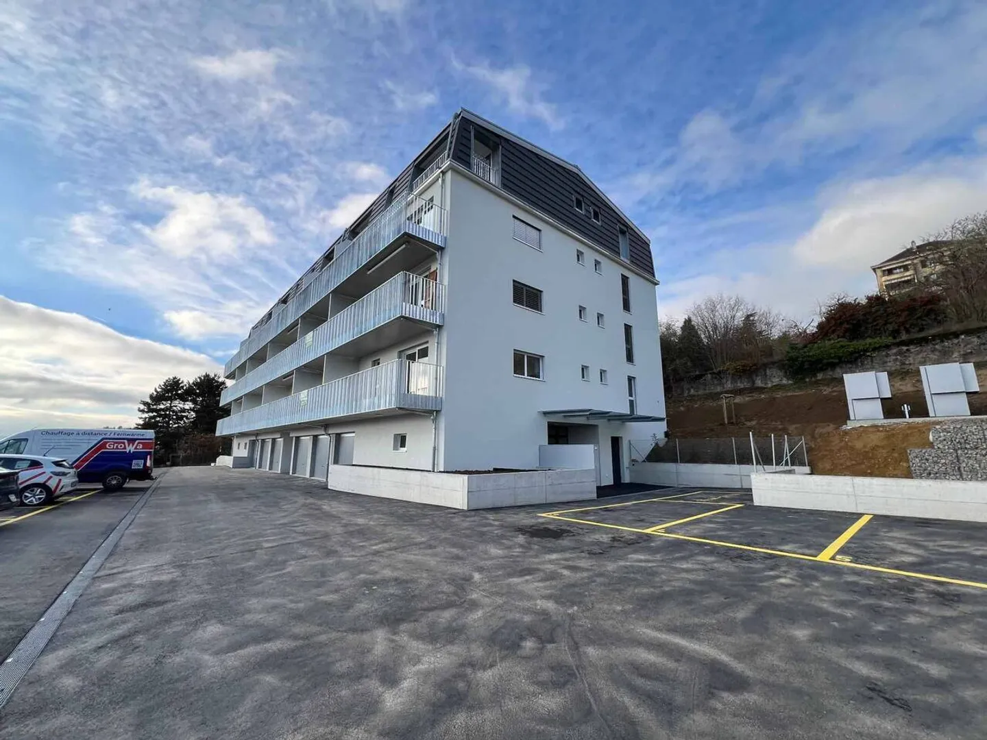 Wunderschöne neue 4½-Zimmer-Wohnung im 1. Stock mit Balkon und freiem Blick - Foto 6 von 11