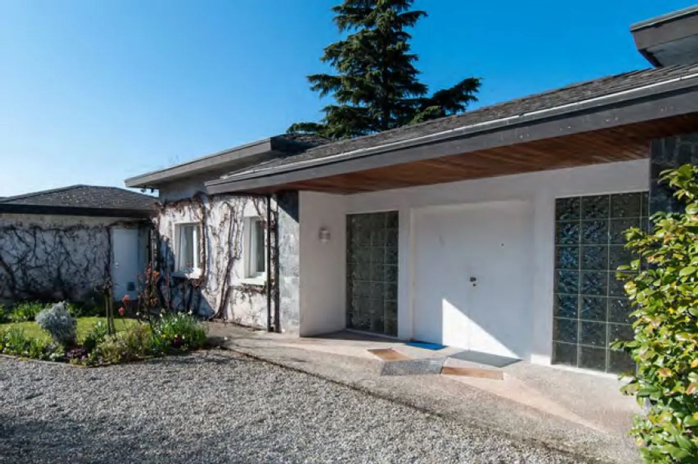 Villa 7.5 pièces - Photo 2 sur 12