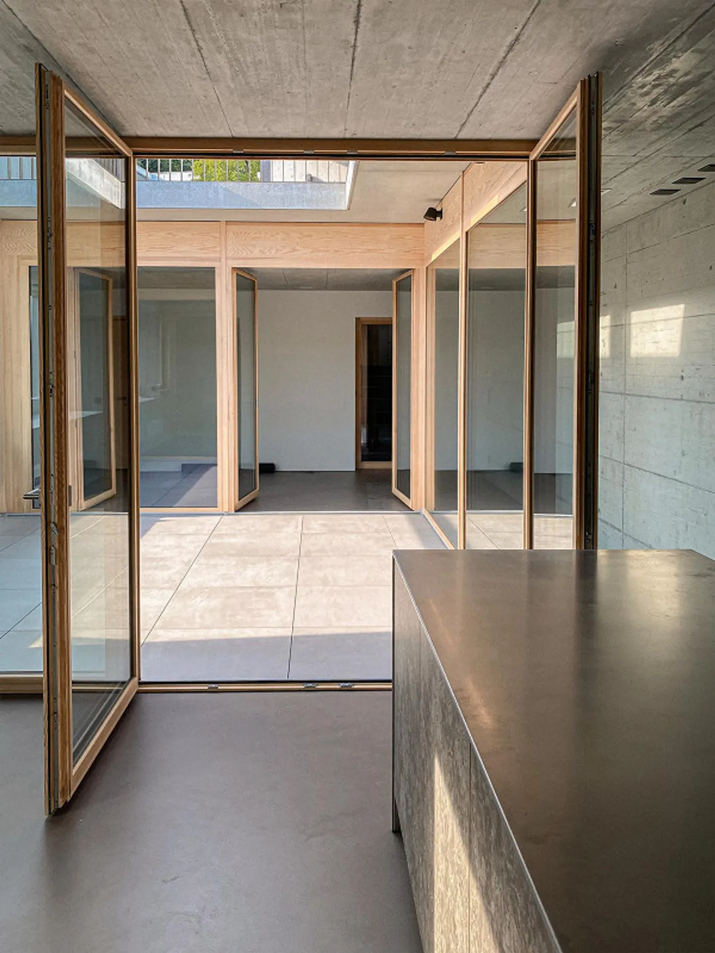 Propriété commerciale et résidentielle avec terrasse sur le toit unique - Photo 4 sur 15