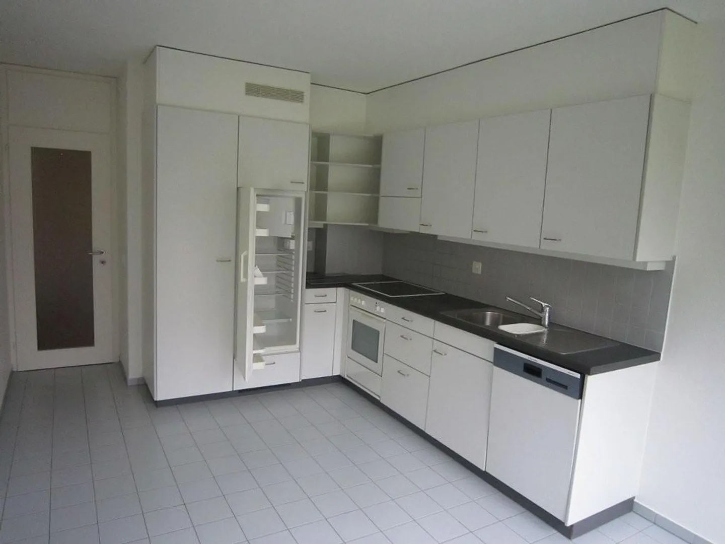 Appartamento 3 stanze, piano rialzato destro - Foto 2 di 7