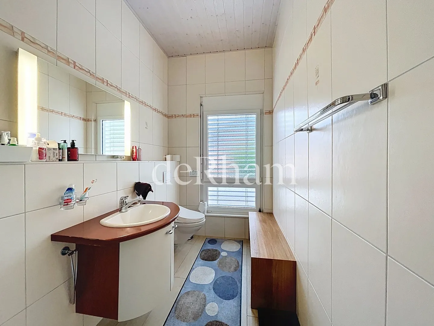 Villa luminosa e spaziosa, posizione ideale e vista panoramica! - Foto 6 di 13