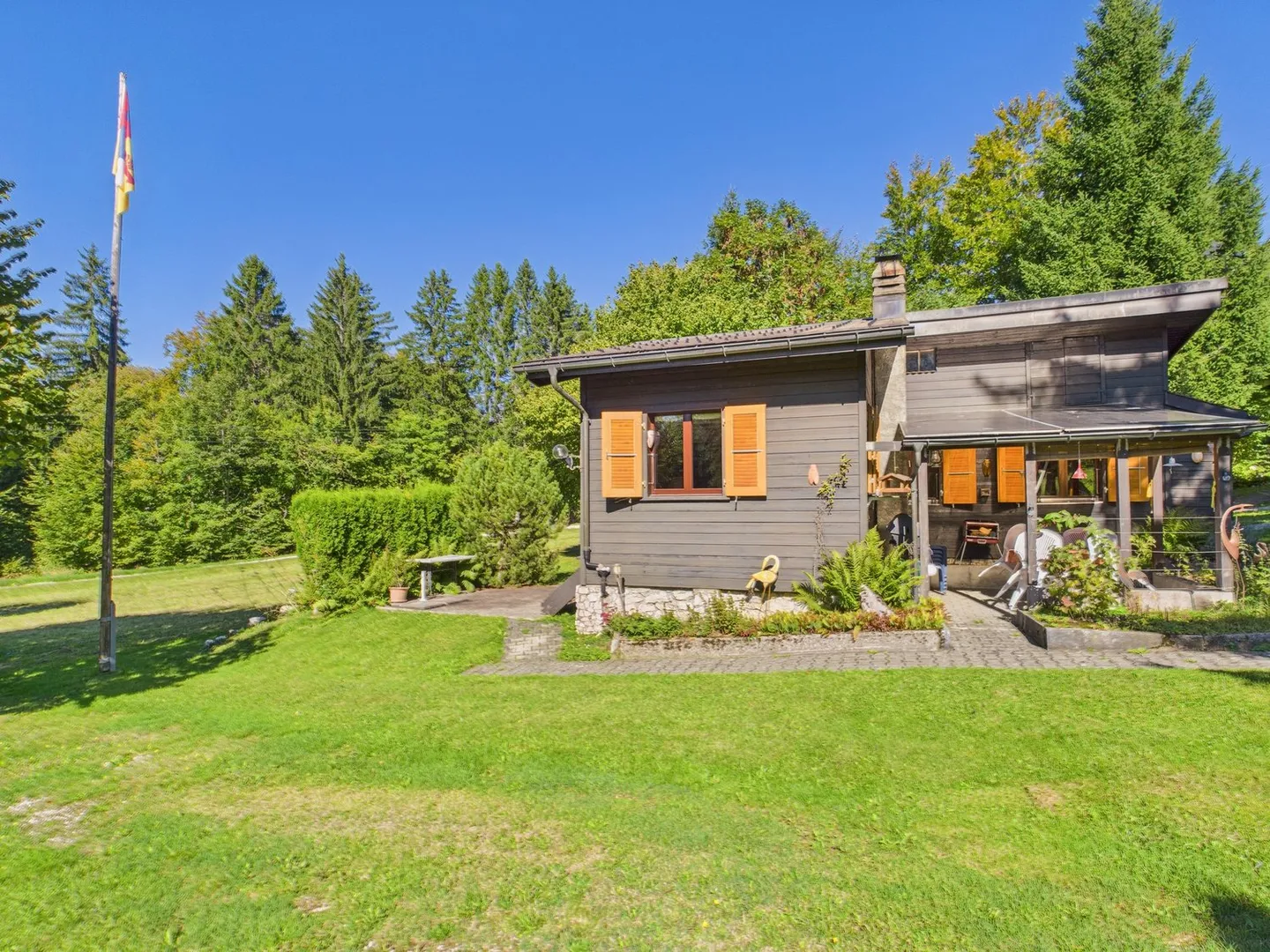 Charming Chalet with Garage and Shelter - Photo 3 of 14