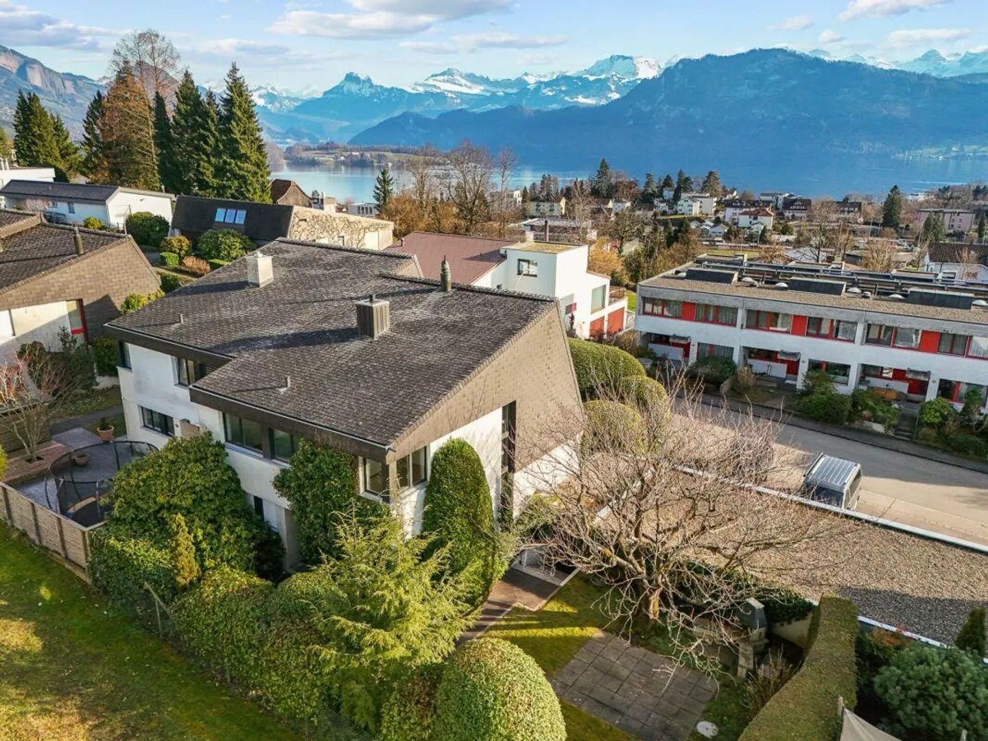 Semi-detached house - Photo 1 of 6