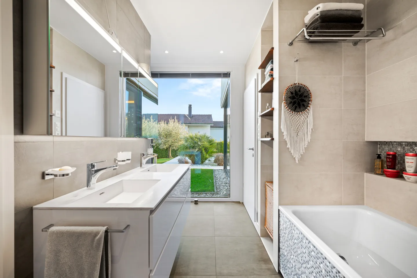 Appartement d'exception avec piscine privée, à deux pas de Lausanne - Photo 11 sur 14