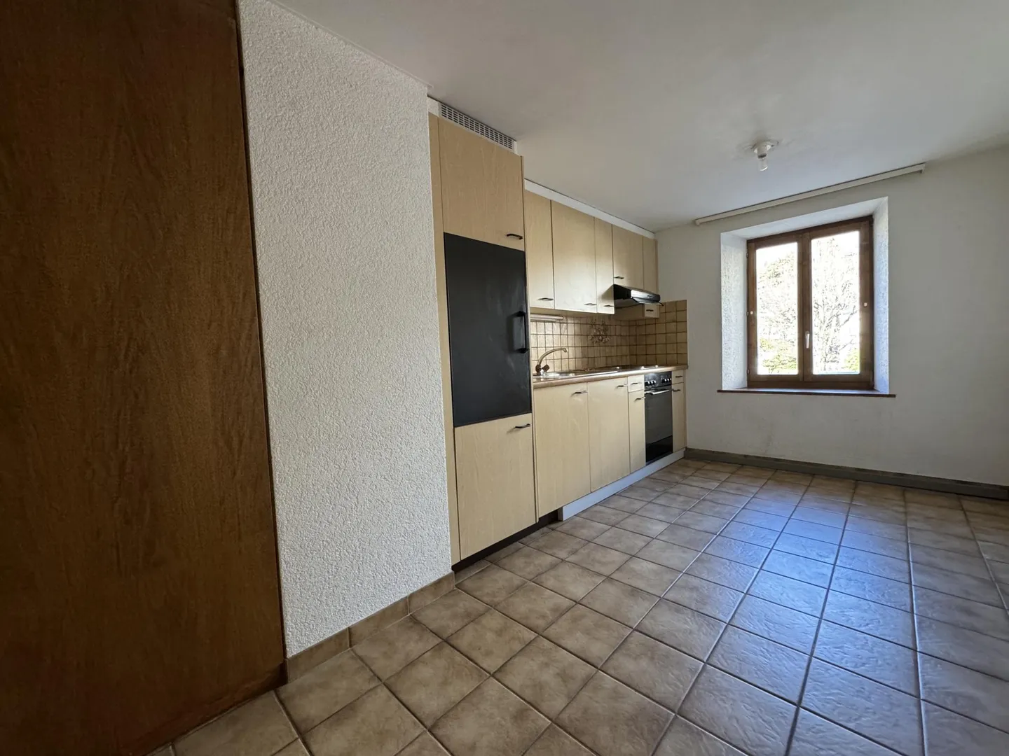 Spazioso appartamento 2.5 vicino a Piazza Centrale - Foto 3 di 8