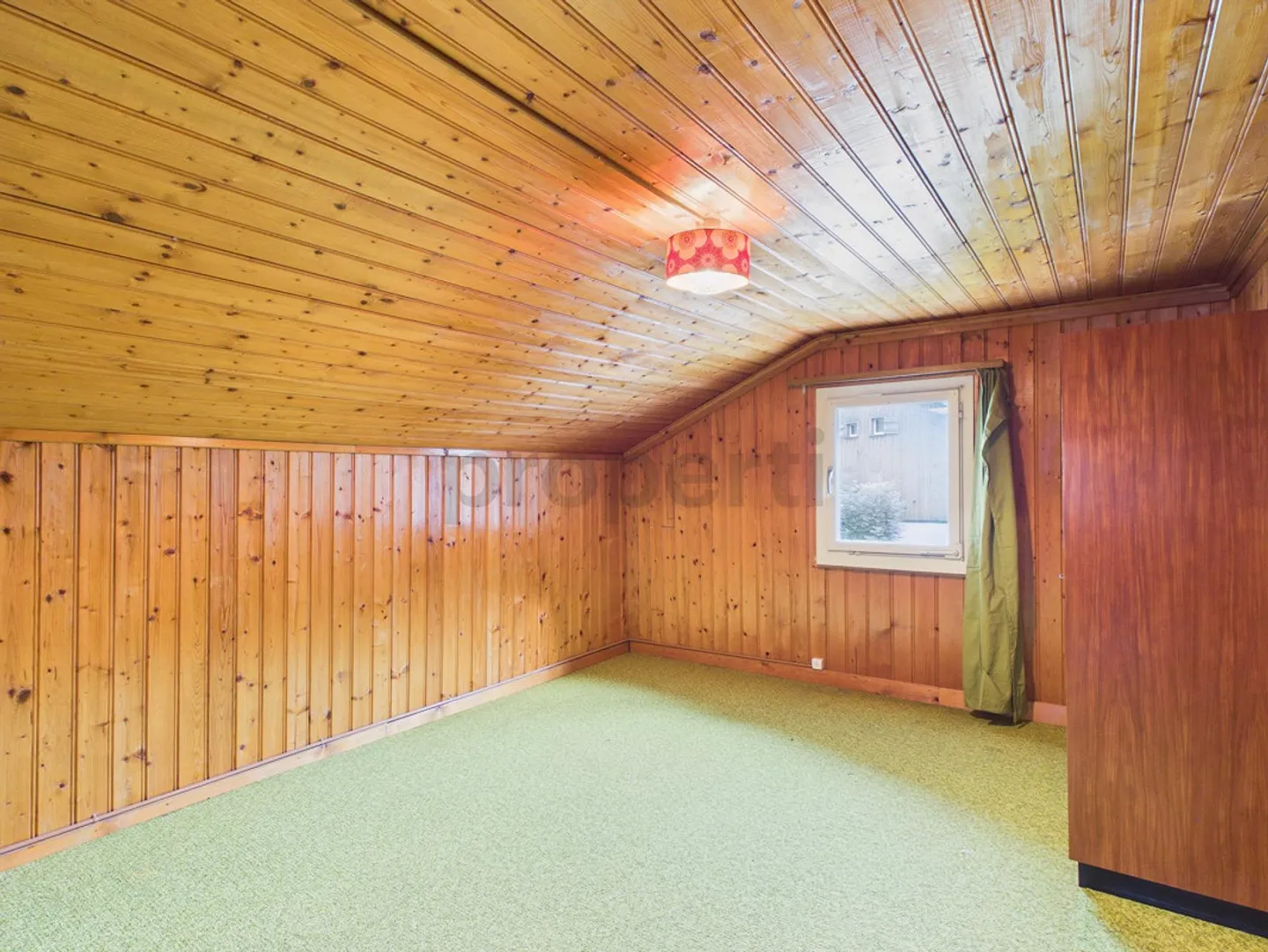 Historic Single-Family House with Charming Living Comfort in Glarus South - Photo 9 of 14
