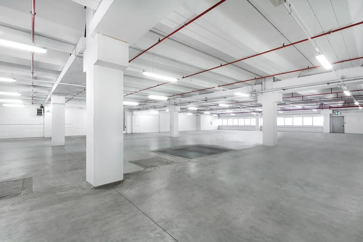 CADENAZZO -  Ampio magazzino/laboratorio di 3'260 mq in affitto a Cadenazzo. - Foto 6 di 24