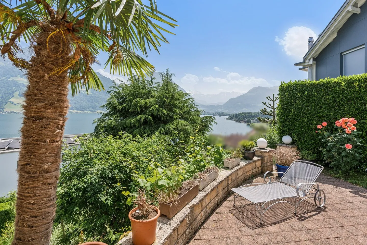 Casa unifamiliare di 7,5 stanze con splendida vista sul lago e sulle montagne! - Foto 2 di 4