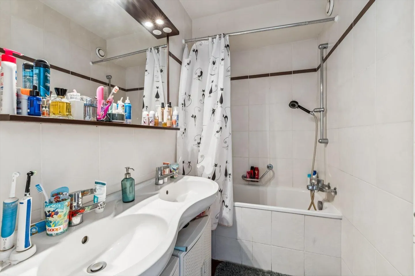 EXKLUSIV - Geräumige 4-Zimmer-Wohnung mit Balkon - Foto 11 von 12