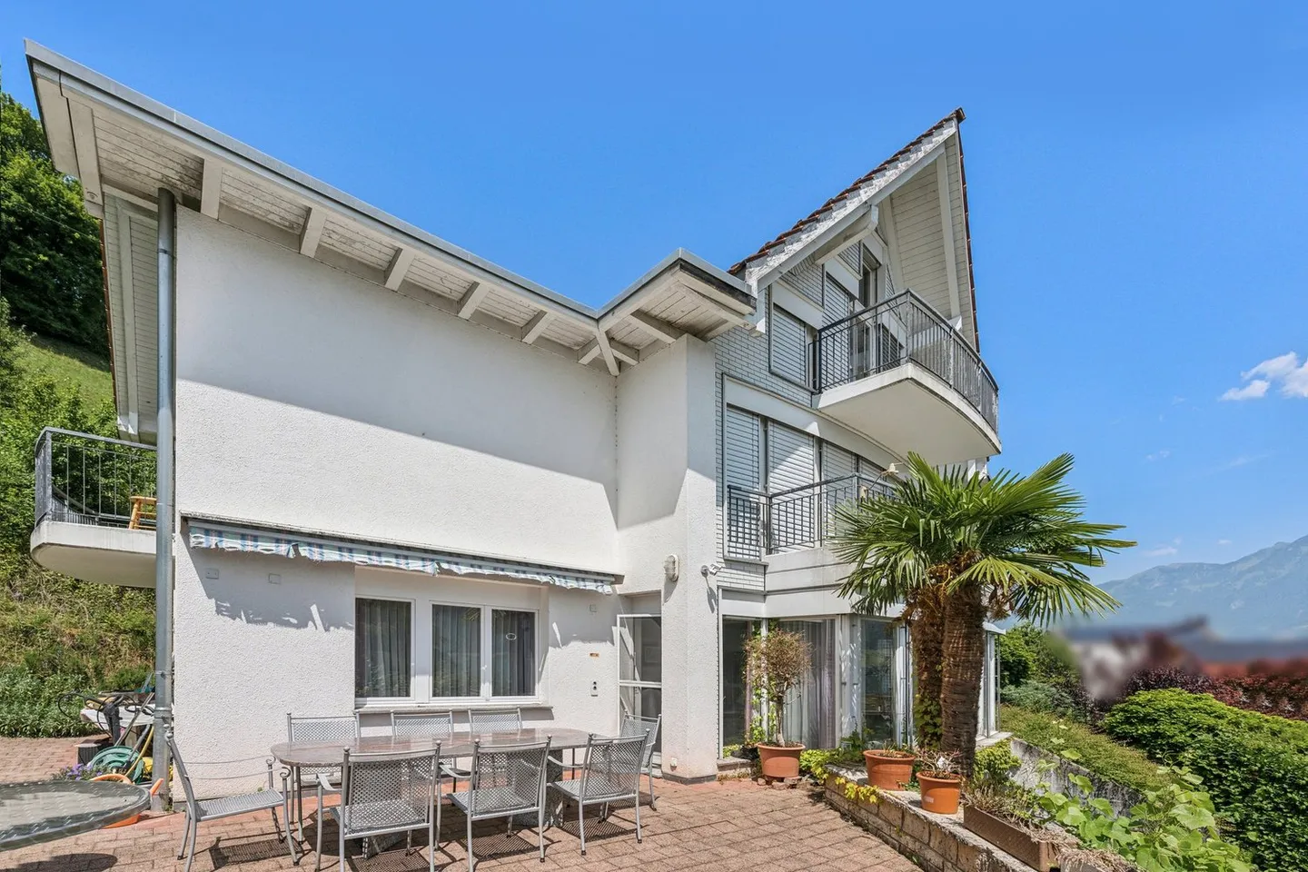 Casa unifamiliare di 7,5 stanze con splendida vista sul lago e sulle montagne! - Foto 3 di 4