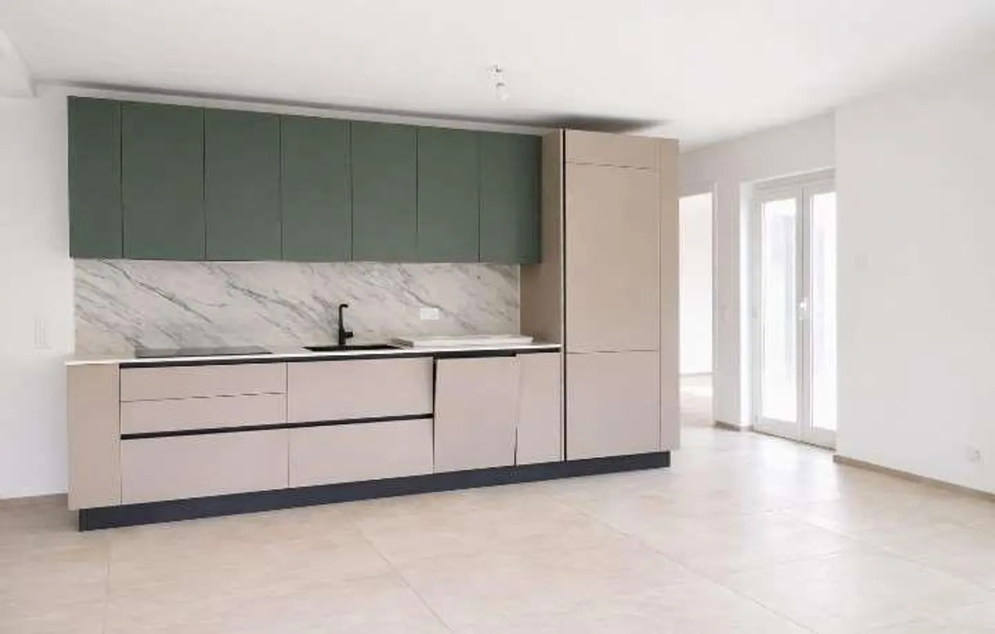 Elegant apartment with attic in Figino - Photo 1 of 13