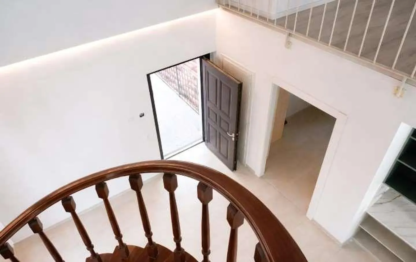 Elegant apartment with attic in Figino - Photo 13 of 13