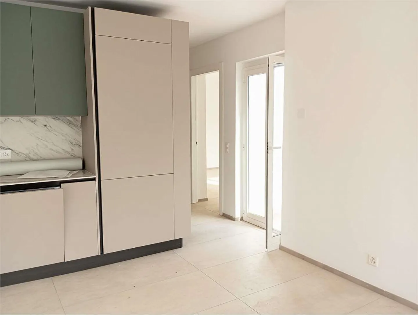 Elegant apartment with attic in Figino - Photo 2 of 13