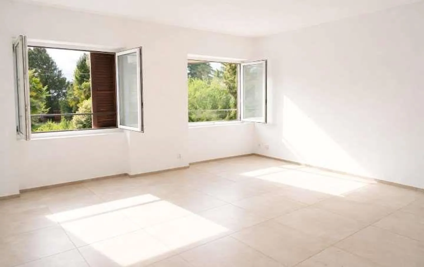 Elegant apartment with attic in Figino - Photo 4 of 13